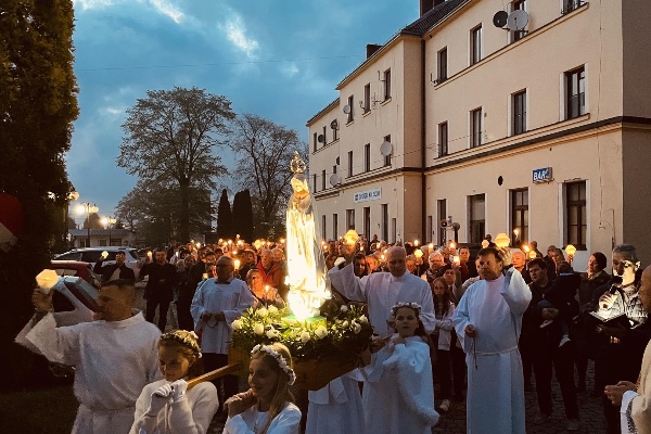 Procesja różańcowa (06.05.2023 r)